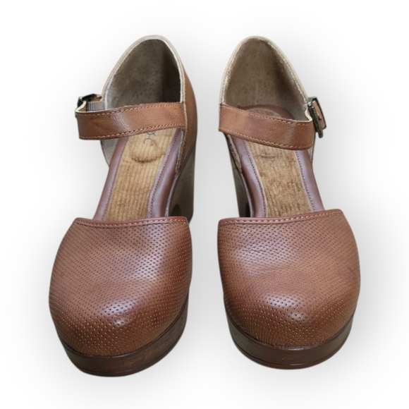 b.o.c. Gia clogs in brown leather, size 9. Mary Jane comfort shoes with block he - Picture 4 of 11